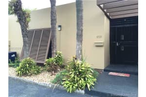 6719 Kingsmoor Way, Miami Lakes, FL 33014, Sold 09/16/16
