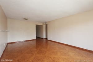 15221 NE 6th Ave, Miami, FL 33162, Sold 10/12/16