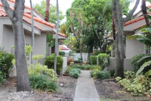 10929 SW 75th St, Miami, FL 33173, Sold 09/20/16