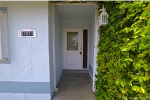 11011 SW 11th Ct, Pembroke Pines, FL 33025, Sold 09/30/16