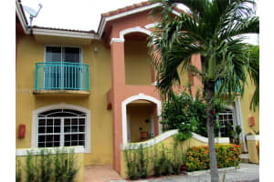 7095 NW 173rd Dr, Hialeah, FL 33015, Sold 10/14/16