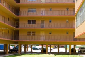 1810 W 56th St, Hialeah, FL 33012, Sold 09/16/16