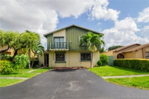 11525 SW 32nd Ln, Miami, FL 33165, Sold 10/14/16