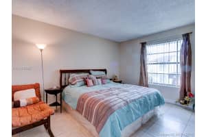 589 NW 98th Ct, Miami, FL 33172, Sold 01/11/17