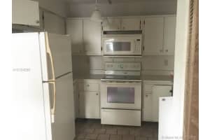 20105 NE 3rd Ct, Miami, FL 33179, Sold 10/19/16