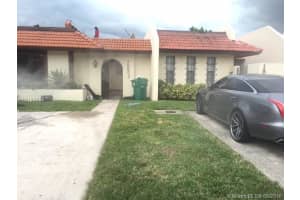 18852 NW 64th Ct, Hialeah, FL 33015, Sold 08/31/16