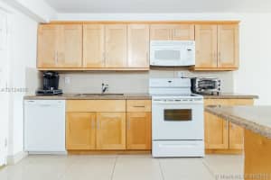 7850 Byron Ave, Miami Beach, FL 33141, Sold 11/08/16
