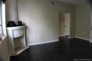 725 14th Pl, Miami Beach, FL 33139, Sold 11/22/16