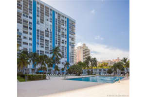 881 Ocean Dr, Key Biscayne, FL 33149, Sold 10/21/16