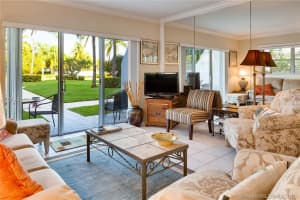 881 Ocean Dr, Key Biscayne, FL 33149, Sold 10/21/16