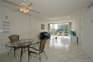 800 SE 4th St, Fort Lauderdale, FL 33301, Sold 04/10/17
