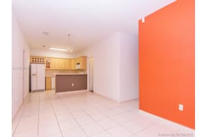 7490 NW 175th St, Hialeah, FL 33015, Sold 11/28/16