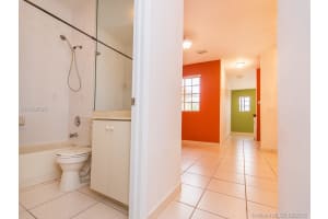 7490 NW 175th St, Hialeah, FL 33015, Sold 11/28/16