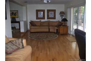3280 Cypress Creek Dr, Pompano Beach, FL 33062, Sold 12/02/16