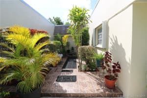 17233 SW 112th Pl # Ii2932, Miami, FL 33157, Sold 08/25/17