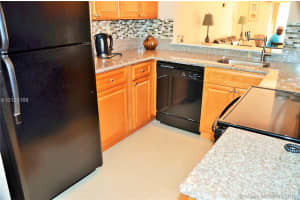 9491 Palm Cir N, Pembroke Pines, FL 33025, Sold 02/14/17