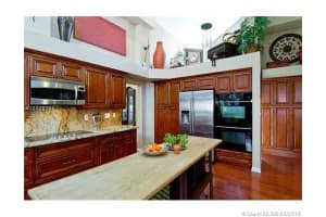 10011 NW 3rd Ct, Plantation, FL 33324, Sold 10/20/16