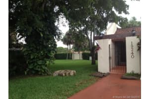 19240 NW 65th Ct, Hialeah, FL 33015, Sold 11/28/16