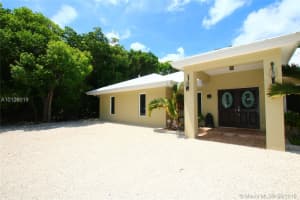 137 N Sunrise Dr, Tavernier, FL 33070, Sold 07/24/17