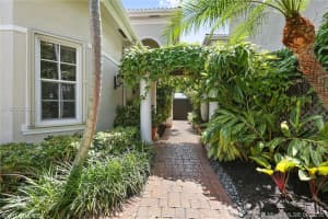 19473 38th Ct, Golden Beach, FL 33160, Sold 11/28/16