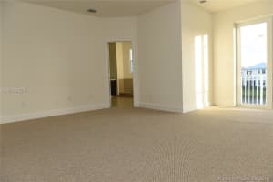 10534 NW 70th Ln, Doral, FL 33178, Sold 12/05/16