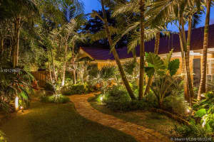 3883 Wood Ave, Coral Gables, FL 33133, Sold 02/23/17