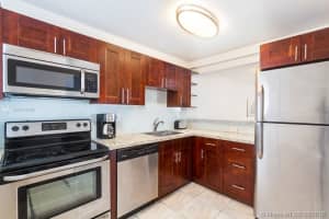 1331 Lincoln Rd, Miami Beach, FL 33139, Sold 11/16/16