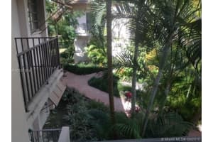 9490 SW 77th Ave APT N7, Miami, FL 33156, Sold 10/12/16
