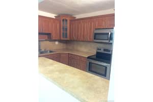 9487 SW 76th St APT M8, Miami, FL 33173, Sold 09/23/16