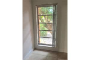 9487 SW 76th St APT M8, Miami, FL 33173, Sold 09/23/16