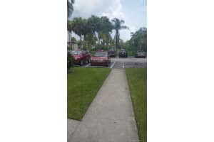 9487 SW 76th St APT M8, Miami, FL 33173, Sold 09/23/16