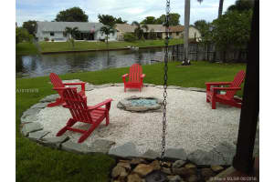 8421 SW 28th St, Davie, FL 33328, Sold 09/29/16
