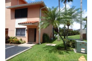 10242 Hammocks Blvd, Miami, FL 33196, Sold 09/28/16