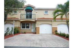 15871 SW 68th Terrace, Miami, FL 33193, Sold 10/17/16