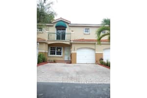15871 SW 68th Terrace, Miami, FL 33193, Sold 10/17/16