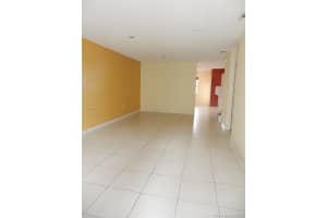 15871 SW 68th Terrace, Miami, FL 33193, Sold 10/17/16