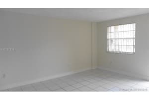 1655 W 44th Pl, Hialeah, FL 33012, Sold 10/31/16