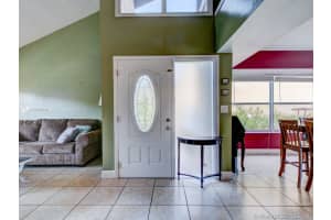 3960 SW 82nd Terrace, Davie, FL 33328, Sold 01/26/17