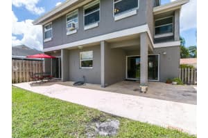 3960 SW 82nd Terrace, Davie, FL 33328, Sold 01/26/17