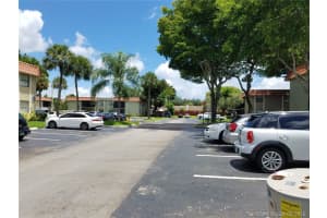 9718 Hammocks Blvd, Miami, FL 33196, Sold 09/27/16