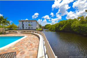 1400 NE 54th St, Fort Lauderdale, FL 33334, Sold 01/12/17