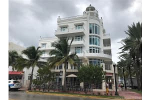 448 Ocean Dr, Miami Beach, FL 33139, Sold 12/28/16