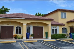 18860 NW 86th Ave, Hialeah, FL 33015, Sold 11/15/16