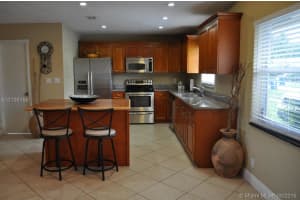 4952 NW 92nd Ave, Sunrise, FL 33351, Sold 09/30/16