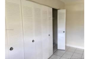 11239 N Kendall Dr APT E216, Miami, FL 33176, Sold 09/27/16