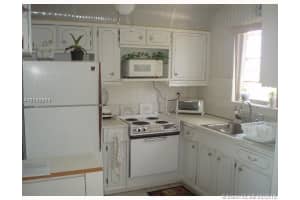 1301 N 12th Ct #11b, Hollywood, FL 33019, Sold 03/31/17