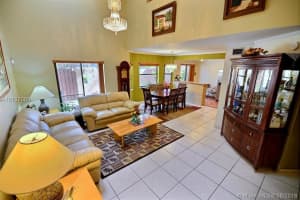 11297 SW 11 St, Pembroke Pines, FL 33025, Sold 10/13/16