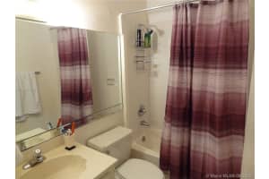 660 W Park Dr, Miami, FL 33172, Sold 01/13/17