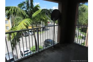 11165 SW 6th St, Pembroke Pines, FL 33025, Sold 11/25/16