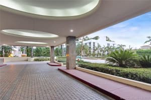 9455 Collins Ave, Surfside, FL 33154, Sold 03/21/17